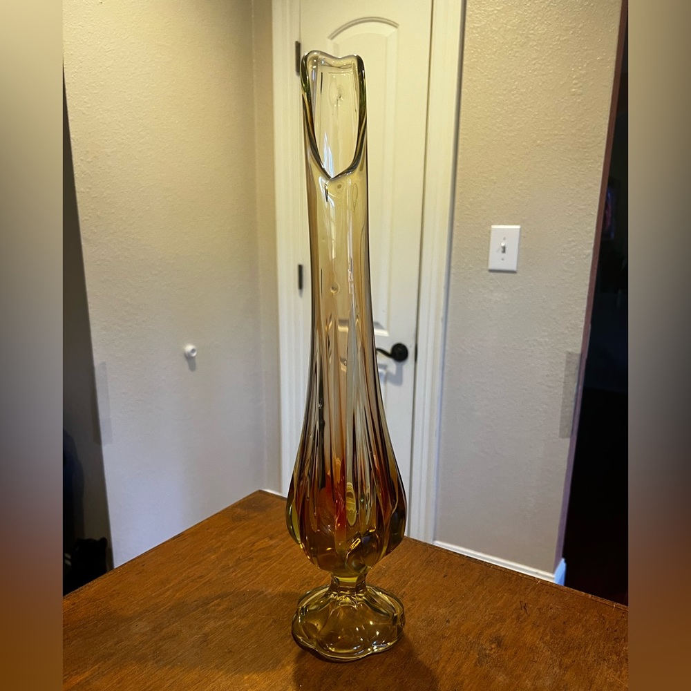 L E Smith Mid Century Six Petal Amber Glass Swung Stretch 18 Inch Tall Vase